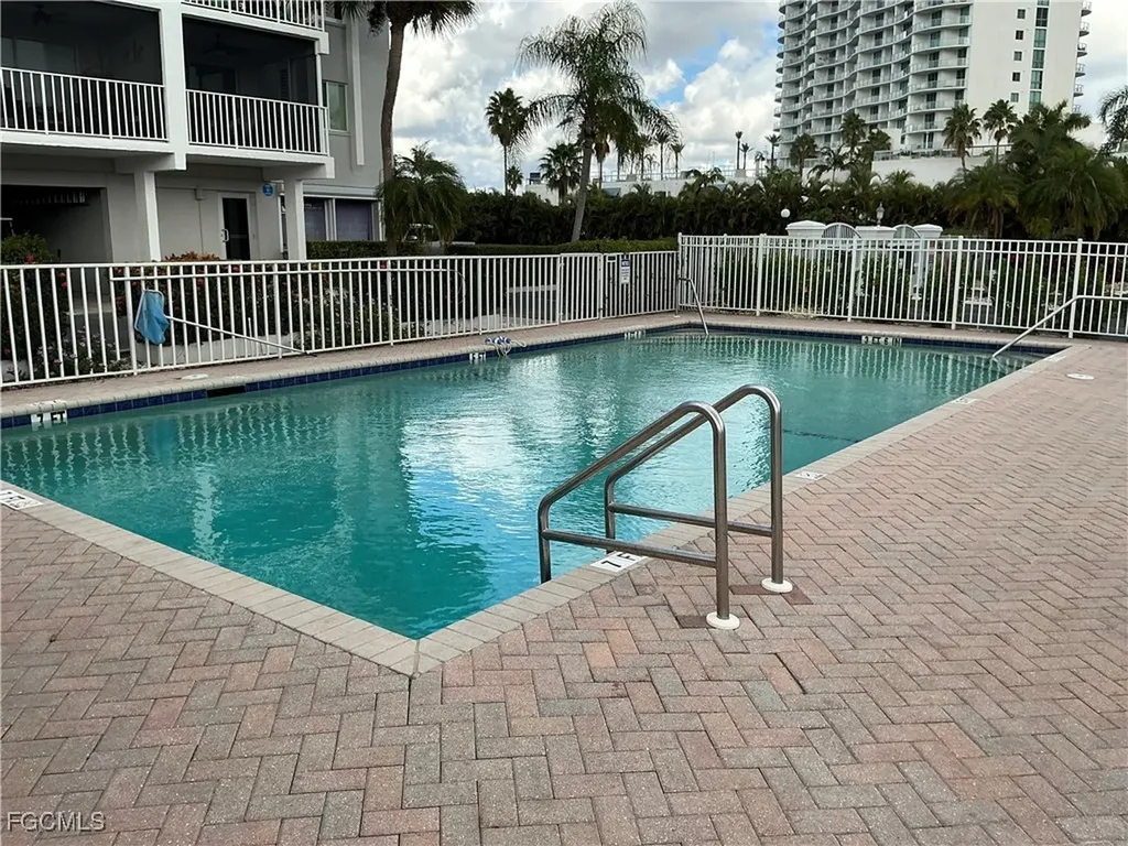 2885 Palm Beach Boulevard Fort Myers FL 33916