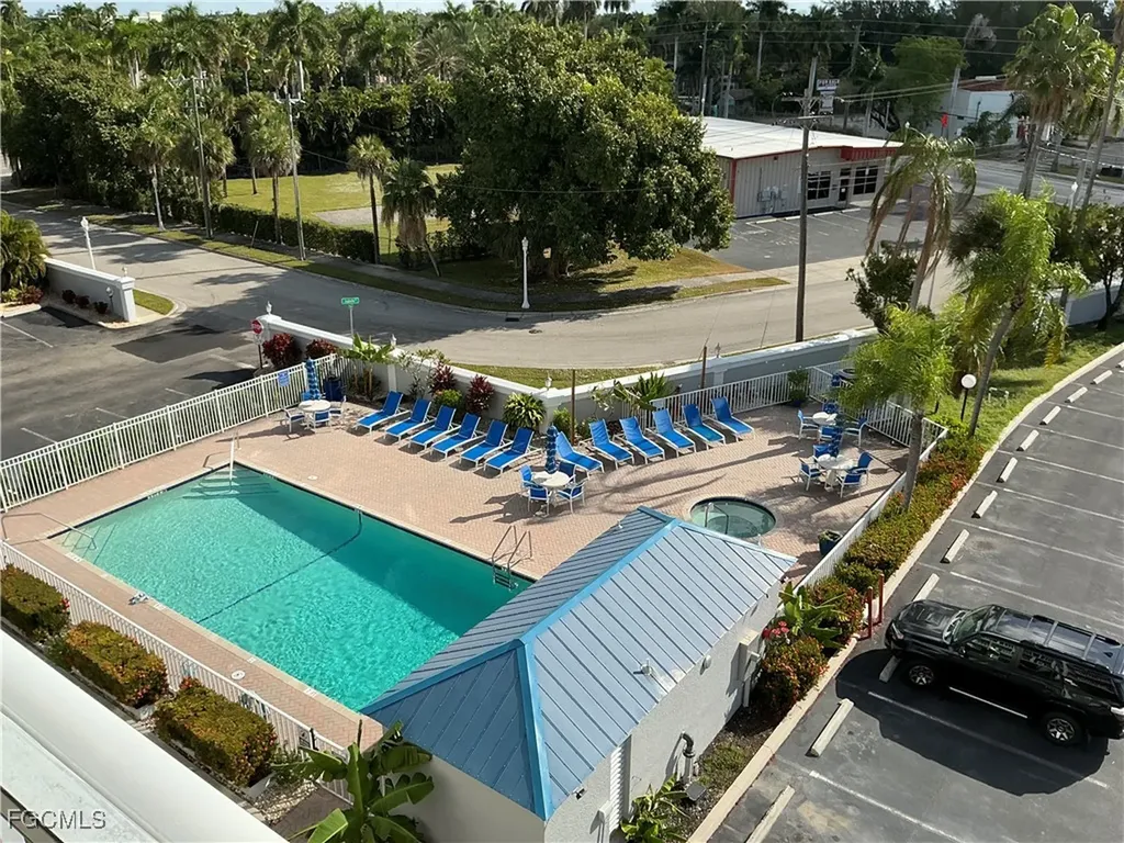 2885 Palm Beach Boulevard Fort Myers FL 33916