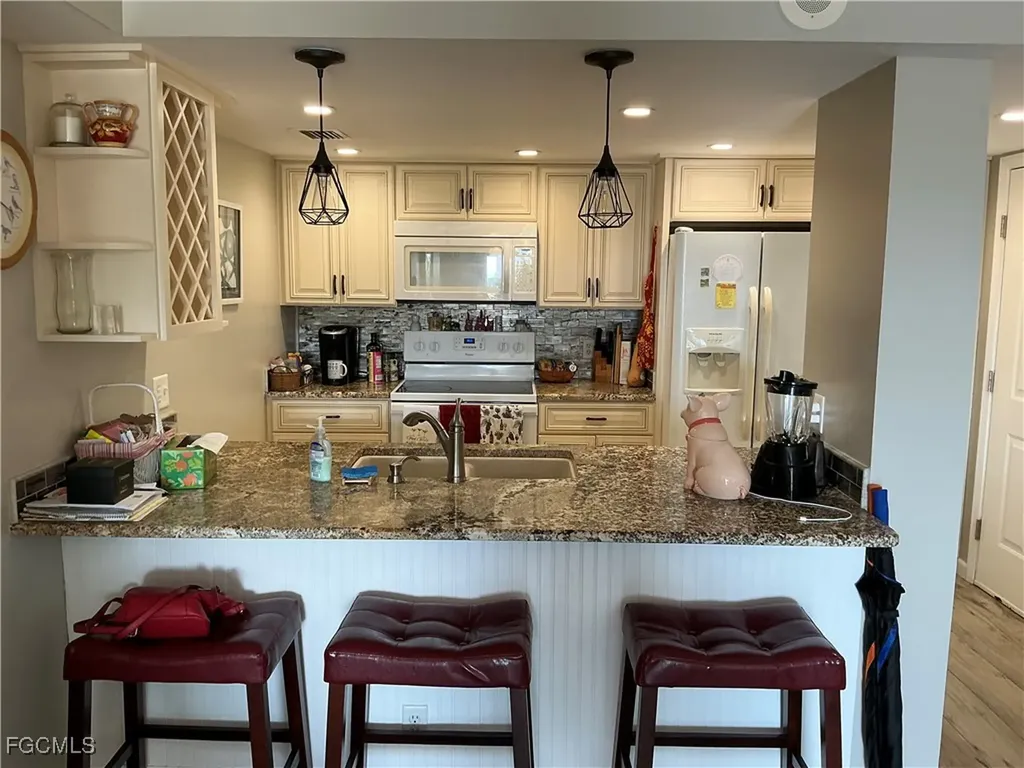 2885 Palm Beach Boulevard Fort Myers FL 33916