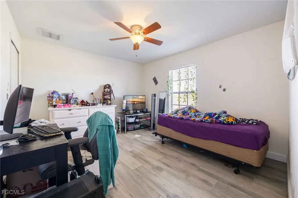 2022 NW 9th Terrace Cape Coral FL 33993