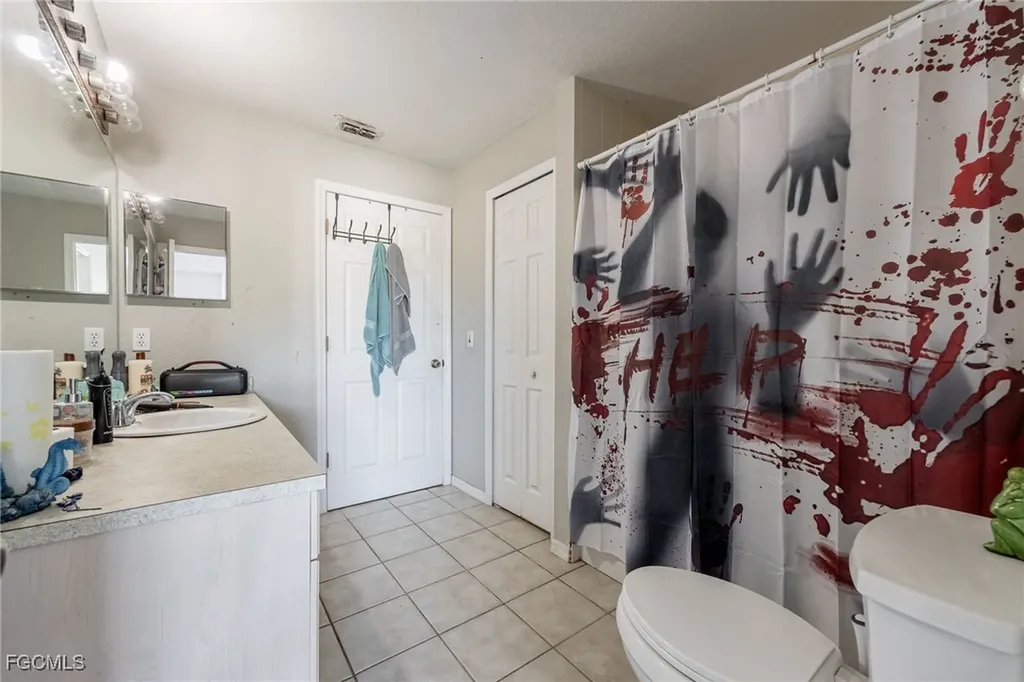 2022 NW 9th Terrace Cape Coral FL 33993