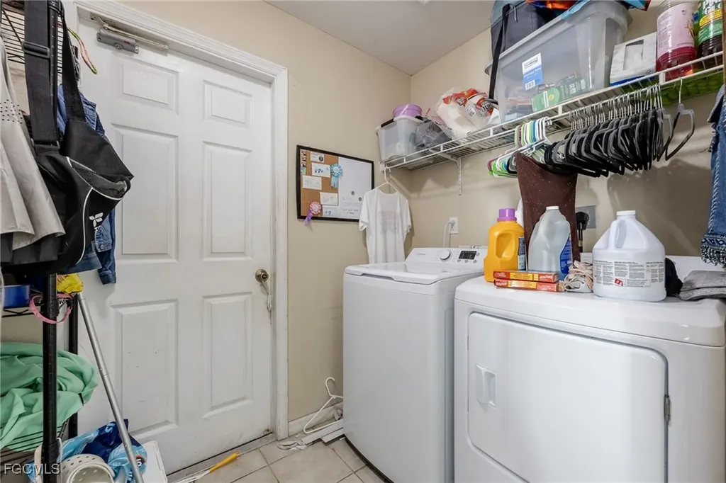 2022 NW 9th Terrace Cape Coral FL 33993