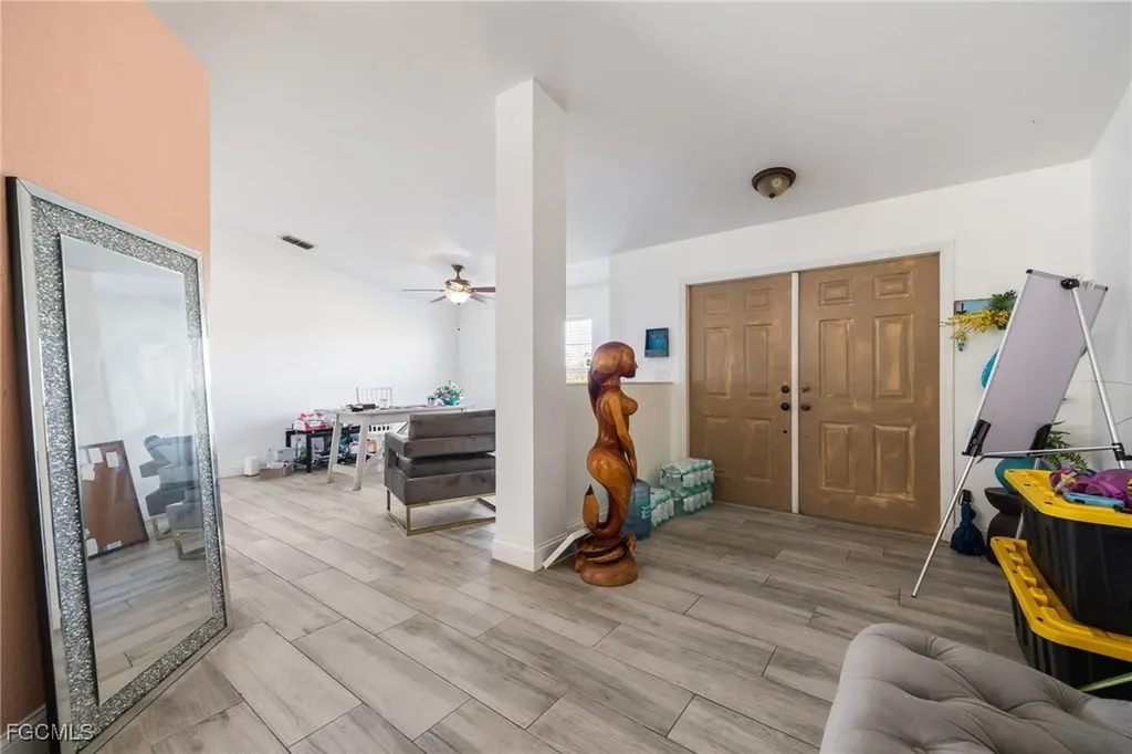 2022 NW 9th Terrace Cape Coral FL 33993