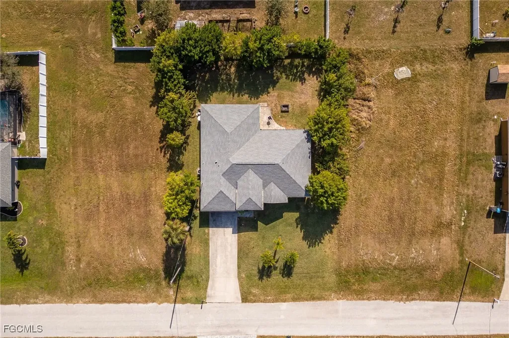 2022 NW 9th Terrace Cape Coral FL 33993