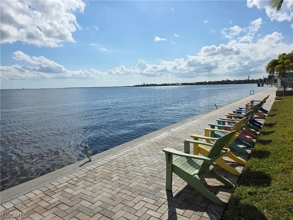 3340 N Key Drive North Fort Myers FL 33903