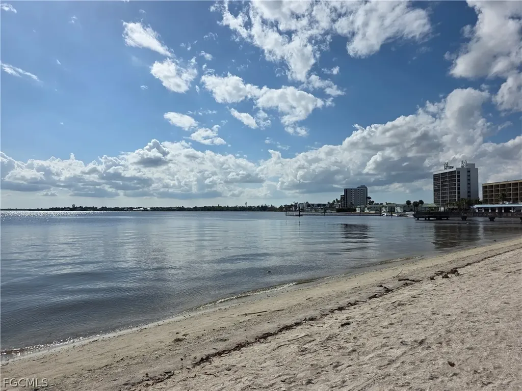 3340 N Key Drive North Fort Myers FL 33903