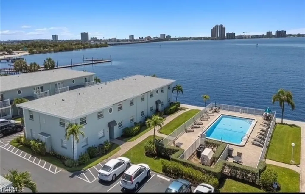 3340 N Key Drive North Fort Myers FL 33903