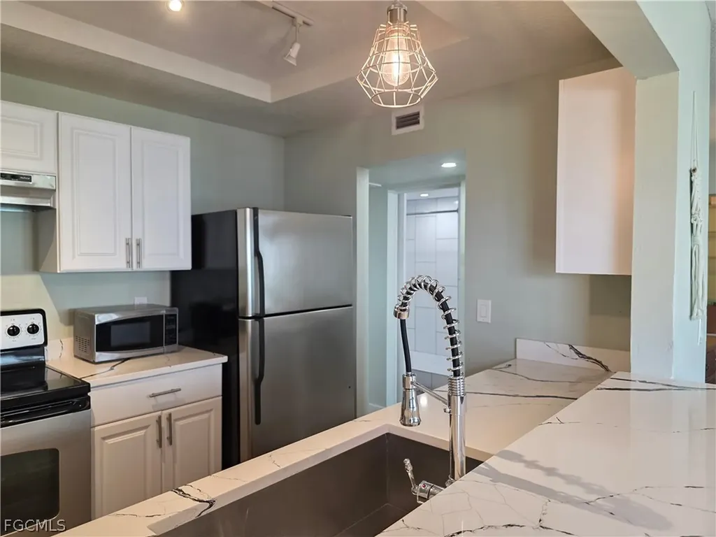 3340 N Key Drive North Fort Myers FL 33903
