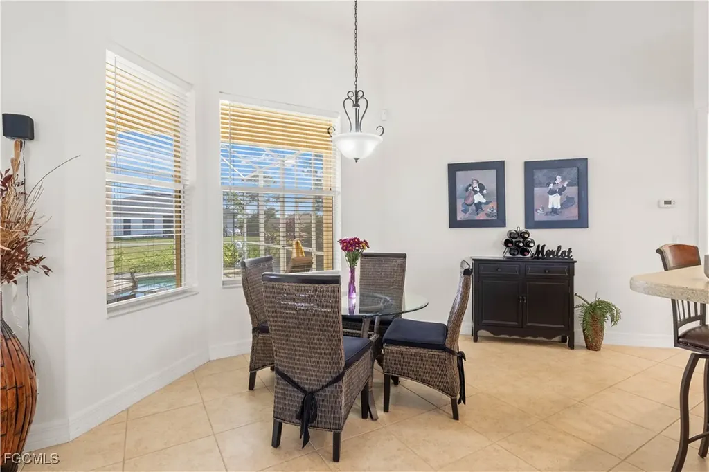 2905 NW 22nd Place Cape Coral FL 33993