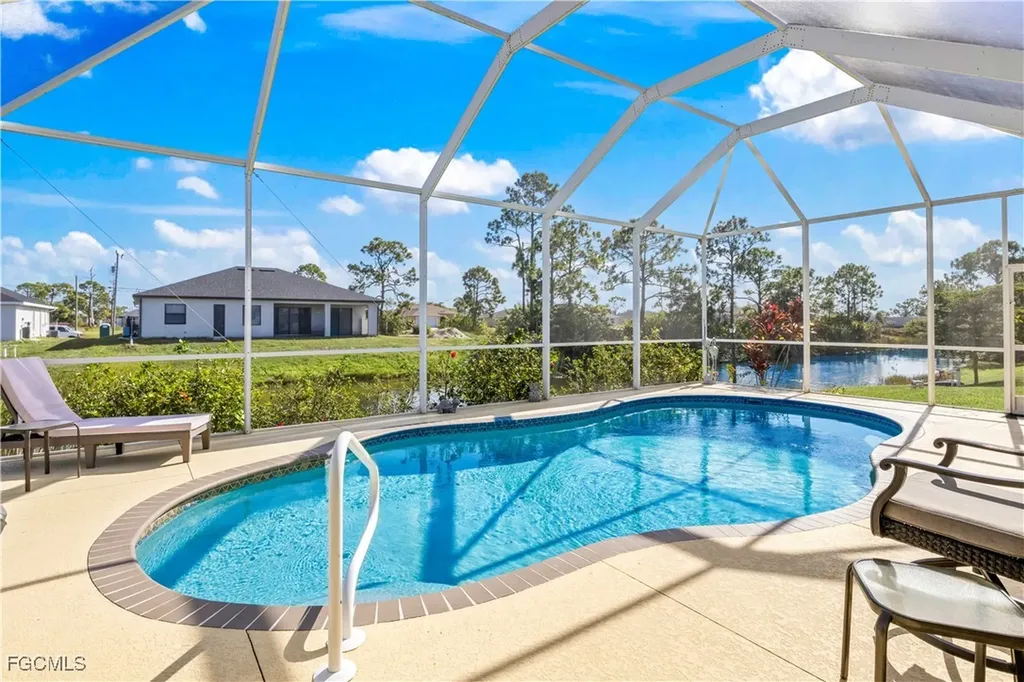 2905 NW 22nd Place Cape Coral FL 33993