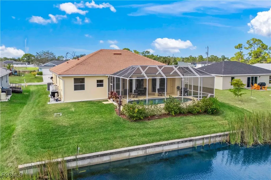 2905 NW 22nd Place Cape Coral FL 33993
