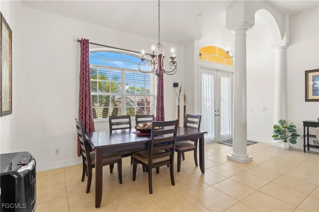 2905 NW 22nd Place Cape Coral FL 33993