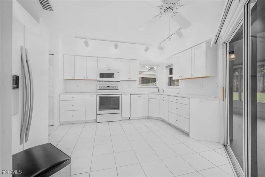 21150 Butchers Holler Estero FL 33928