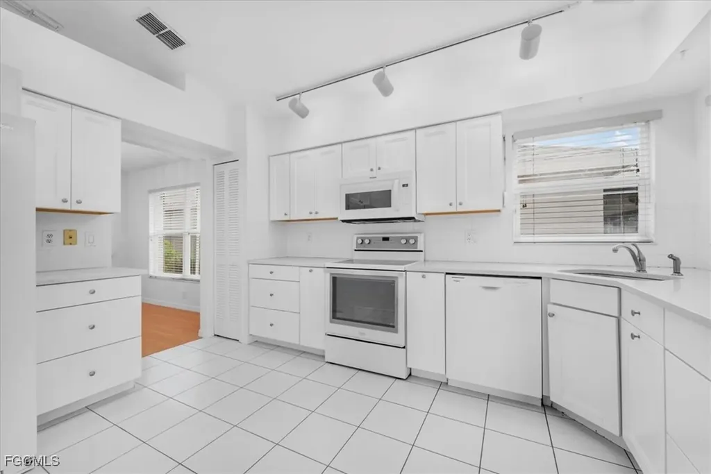 21150 Butchers Holler Estero FL 33928