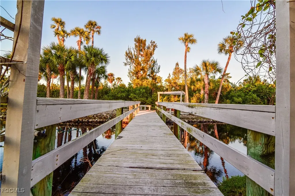 3916 Orange Grove Boulevard North Fort Myers FL 33903