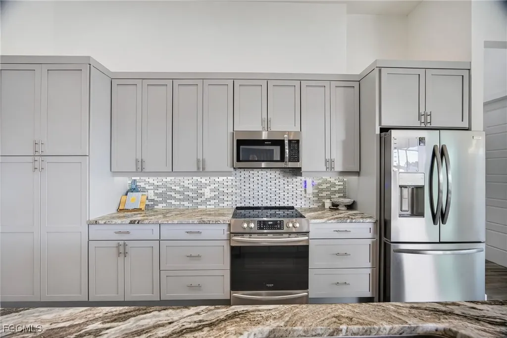 2817 NW 41st Avenue Cape Coral FL 33993