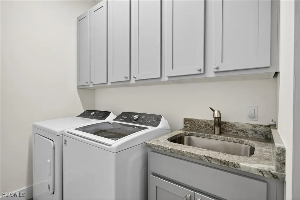 2817 NW 41st Avenue Cape Coral FL 33993