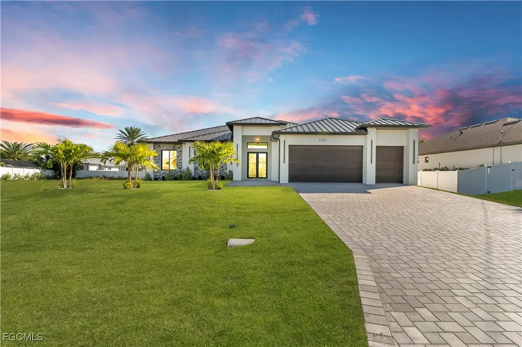 129 SW 33rd Place Cape Coral FL 33991
