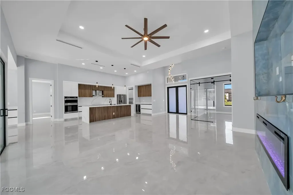 129 SW 33rd Place Cape Coral FL 33991