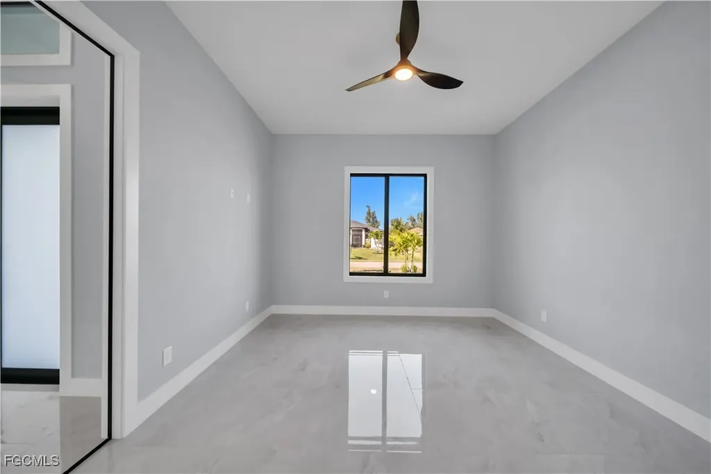 129 SW 33rd Place Cape Coral FL 33991