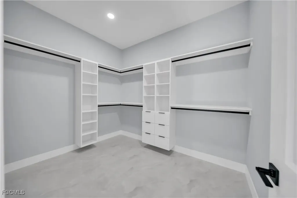 129 SW 33rd Place Cape Coral FL 33991