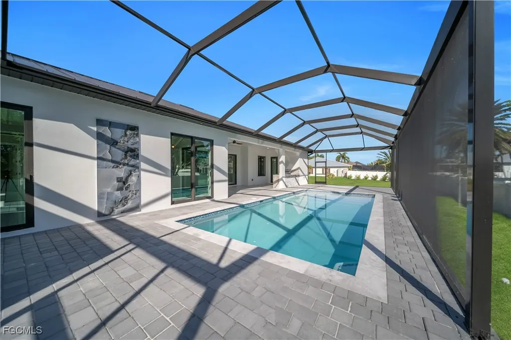 129 SW 33rd Place Cape Coral FL 33991