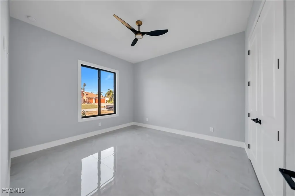 129 SW 33rd Place Cape Coral FL 33991