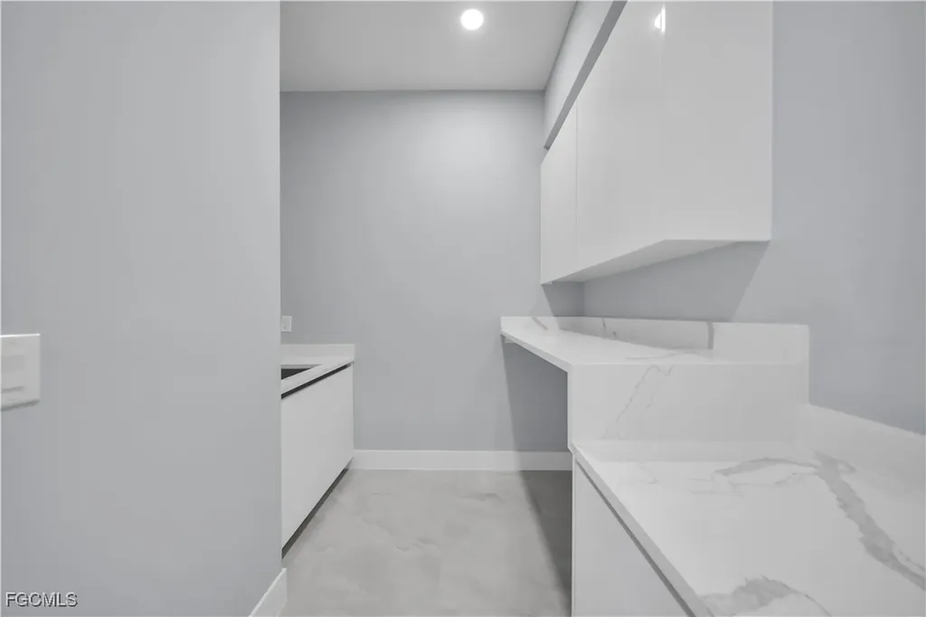 129 SW 33rd Place Cape Coral FL 33991