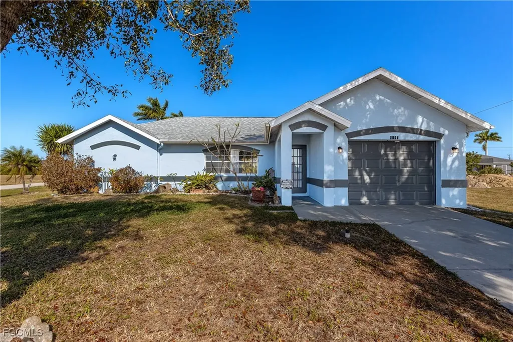 2017 NE 24th Terrace Cape Coral FL 33909