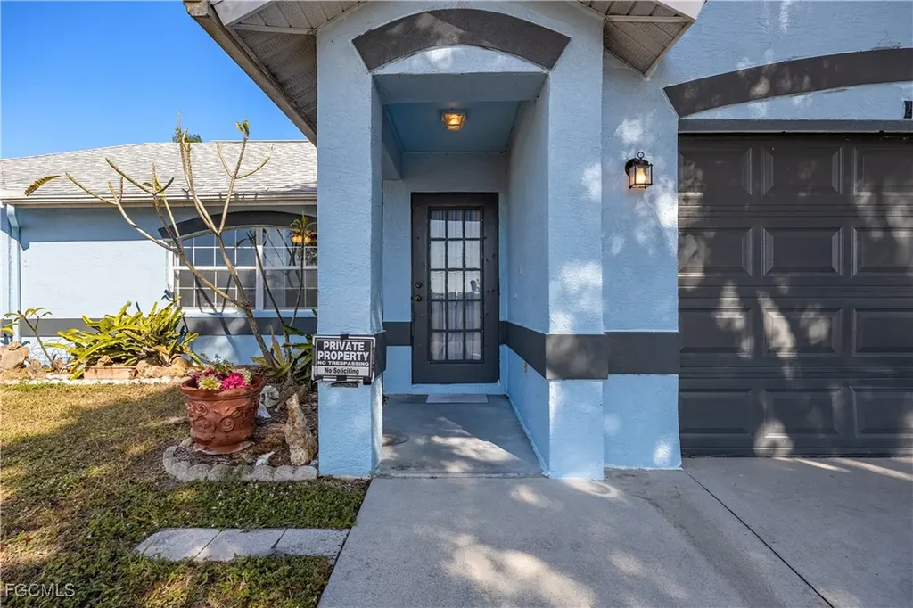 2017 NE 24th Terrace Cape Coral FL 33909