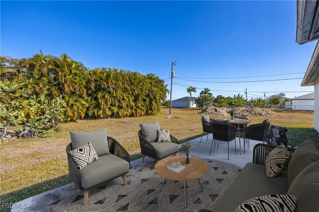 2017 NE 24th Terrace Cape Coral FL 33909