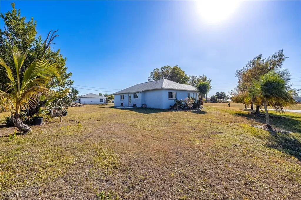 2017 NE 24th Terrace Cape Coral FL 33909