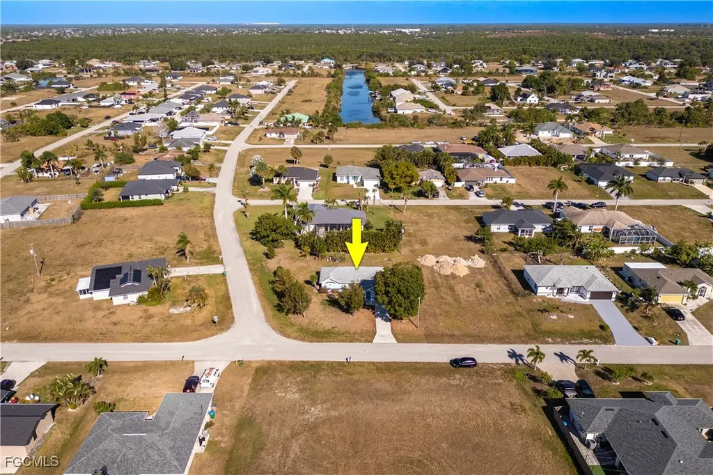 2017 NE 24th Terrace Cape Coral FL 33909