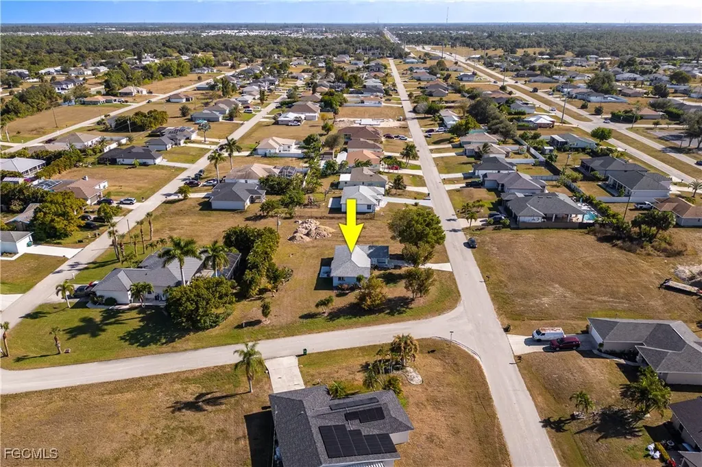 2017 NE 24th Terrace Cape Coral FL 33909