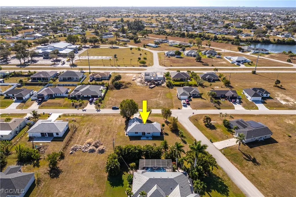 2017 NE 24th Terrace Cape Coral FL 33909