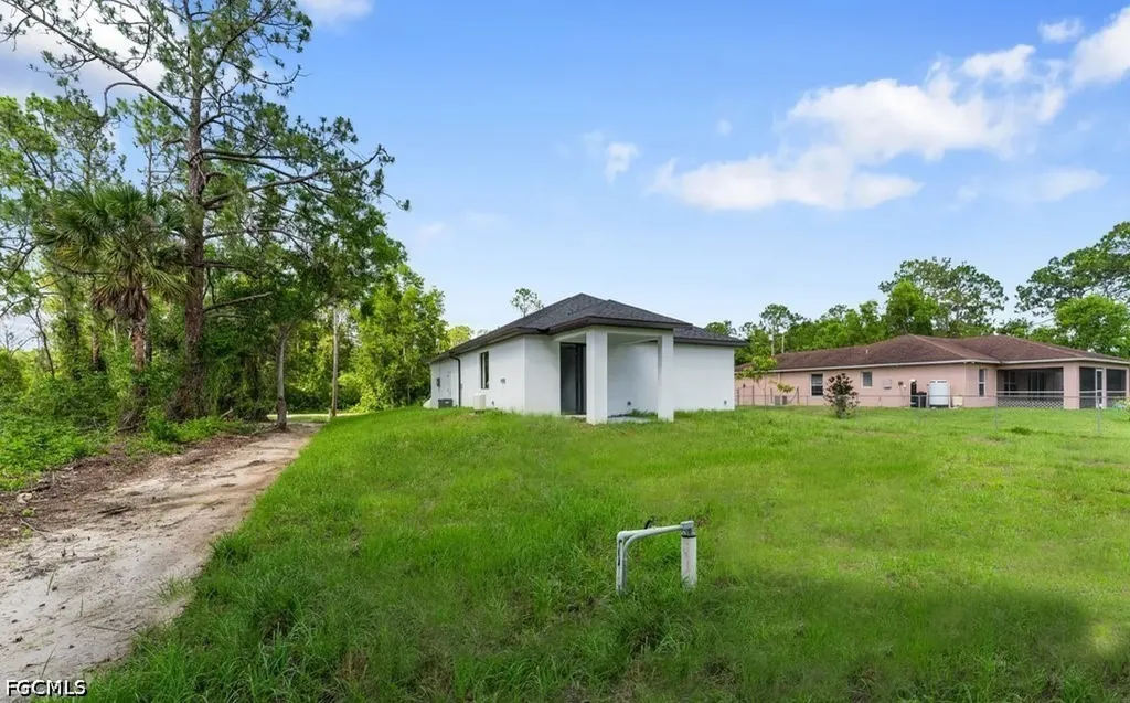 379 Selkirk Avenue Lehigh Acres FL 33974