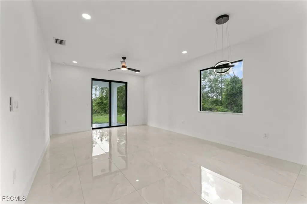 379 Selkirk Avenue Lehigh Acres FL 33974