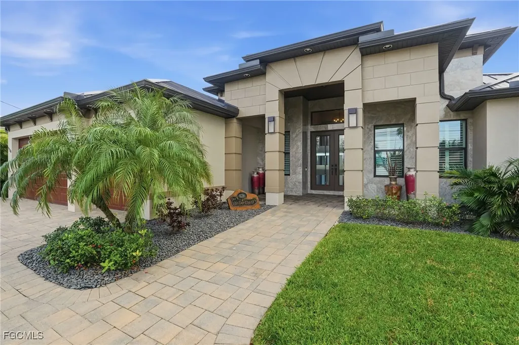 2728 SW 25th Street Cape Coral FL 33914