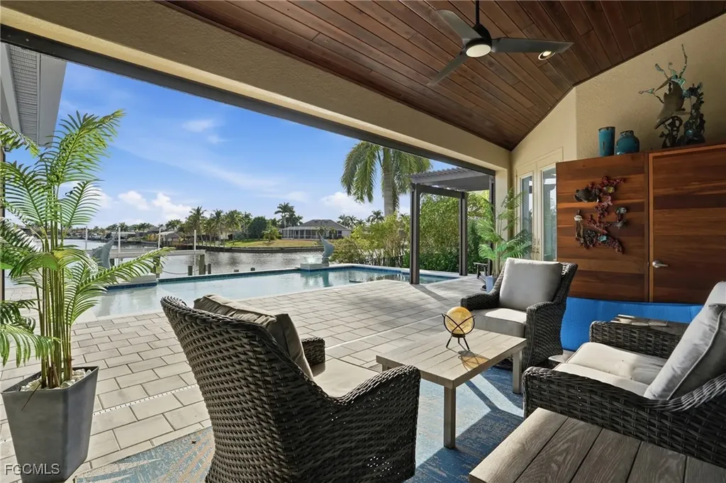 2728 SW 25th Street Cape Coral FL 33914