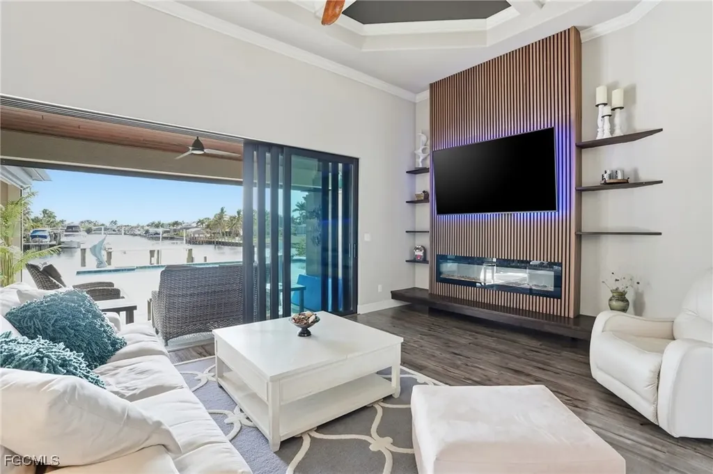 2728 SW 25th Street Cape Coral FL 33914