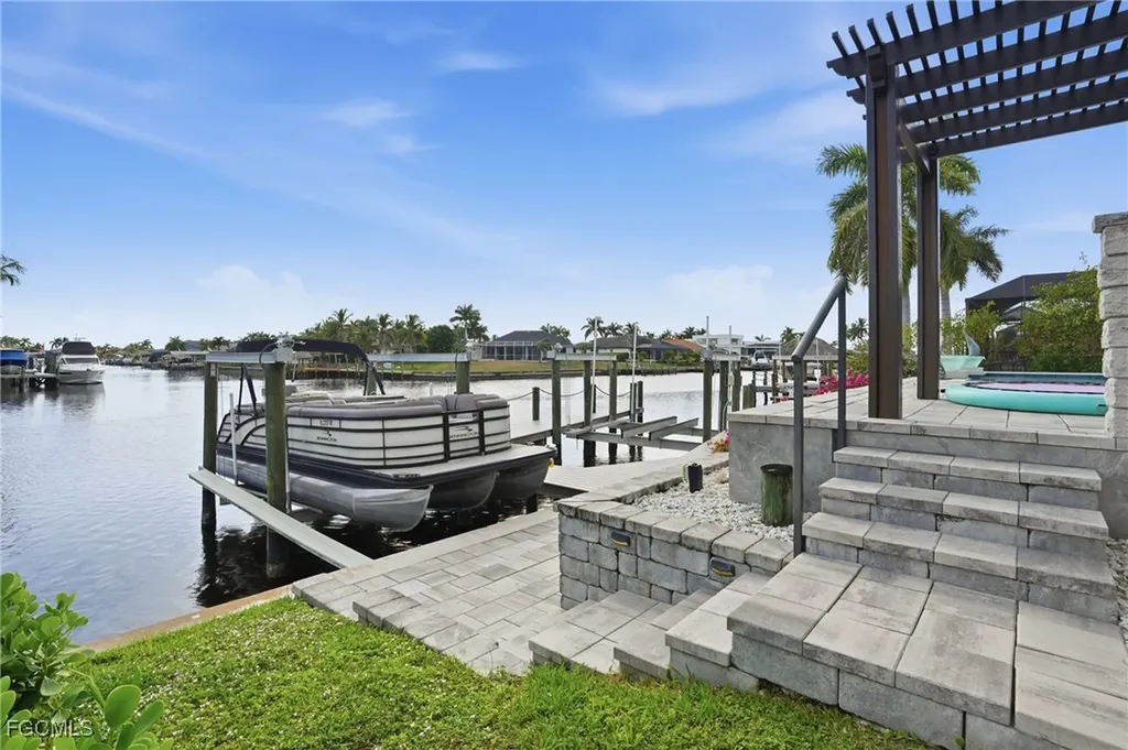 2728 SW 25th Street Cape Coral FL 33914