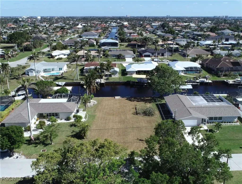 5235 SW 3rd Avenue Cape Coral FL 33914