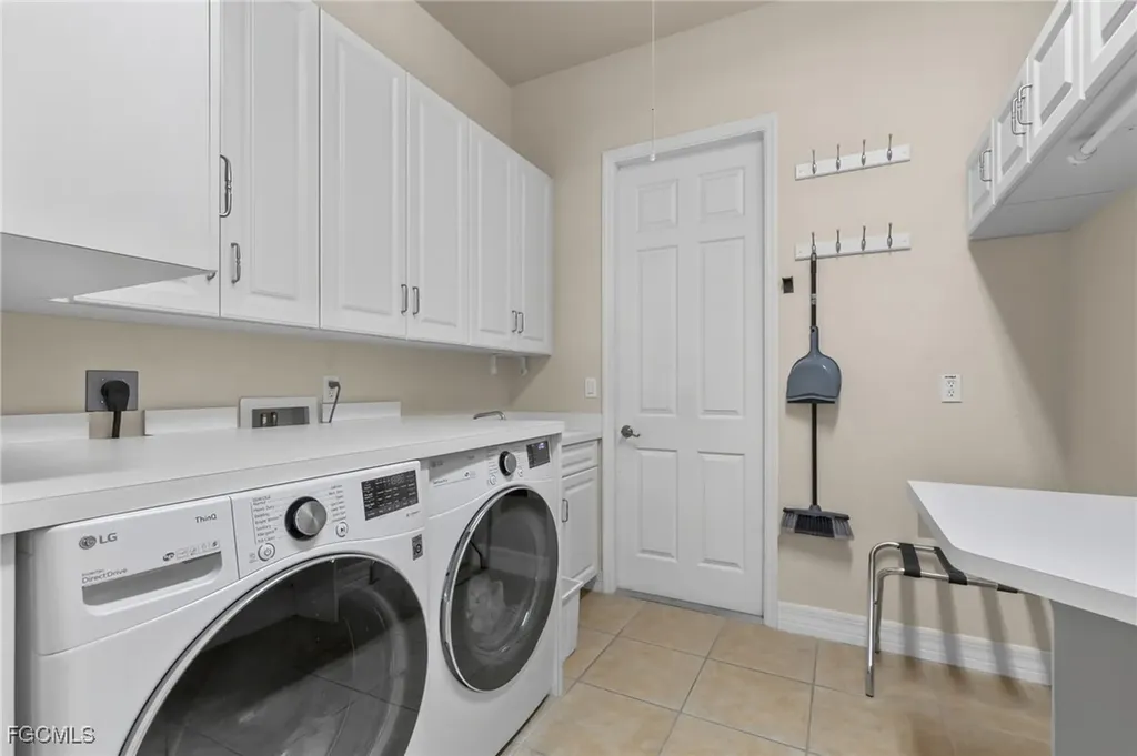 1935 SE 26th Street Cape Coral FL 33904