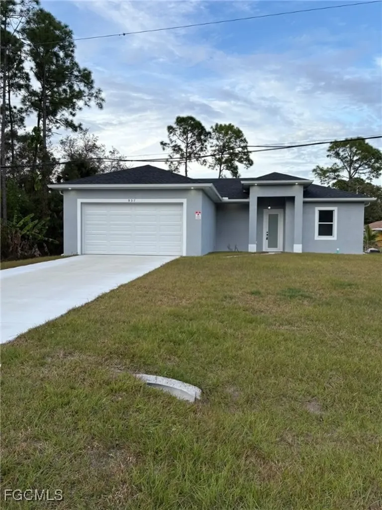 937 Sentinela Boulevard Lehigh Acres FL 33974