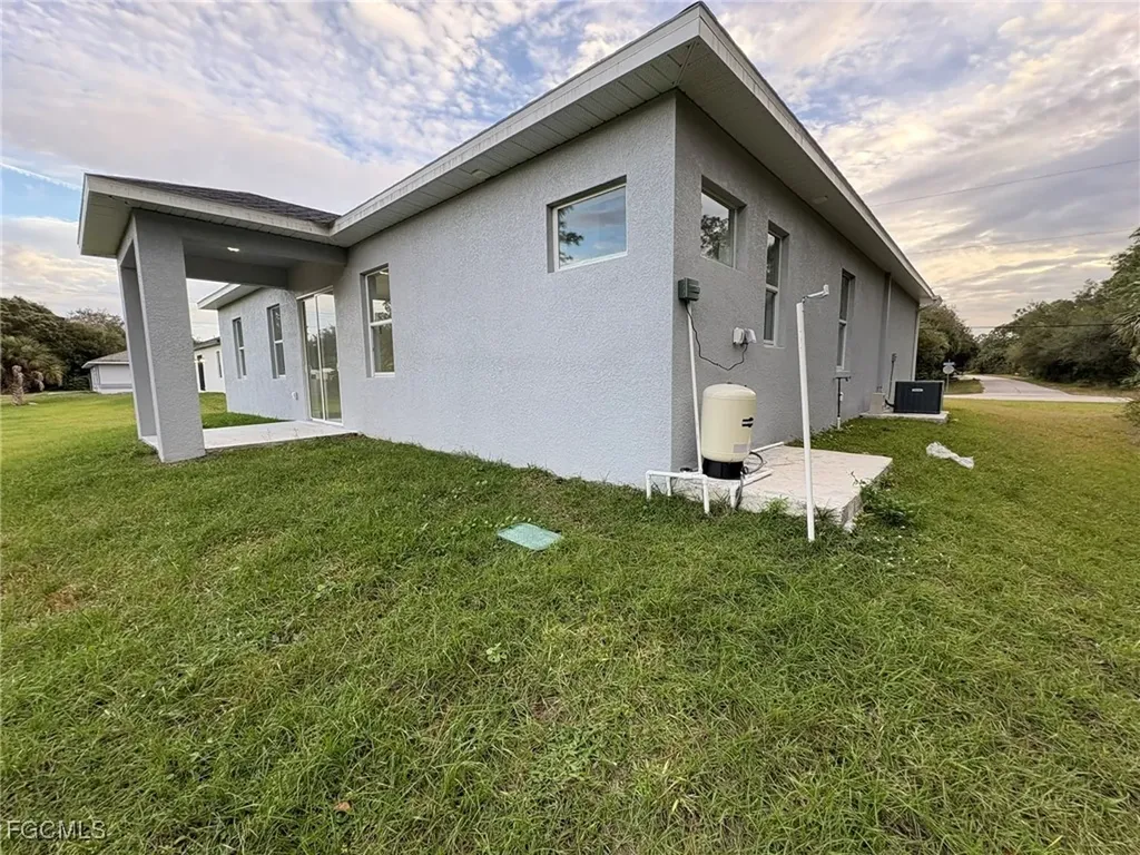 937 Sentinela Boulevard Lehigh Acres FL 33974