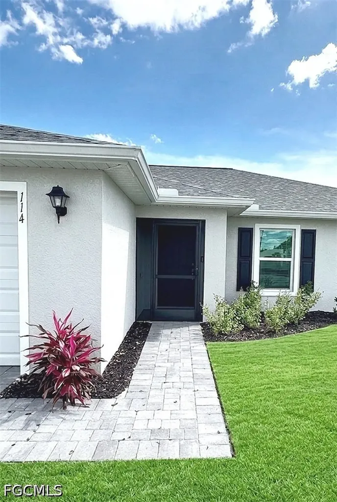114 SW 13th Street Cape Coral FL 33991