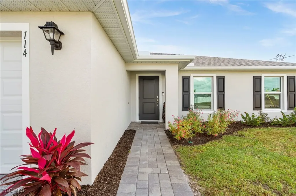 114 SW 13th Street Cape Coral FL 33991