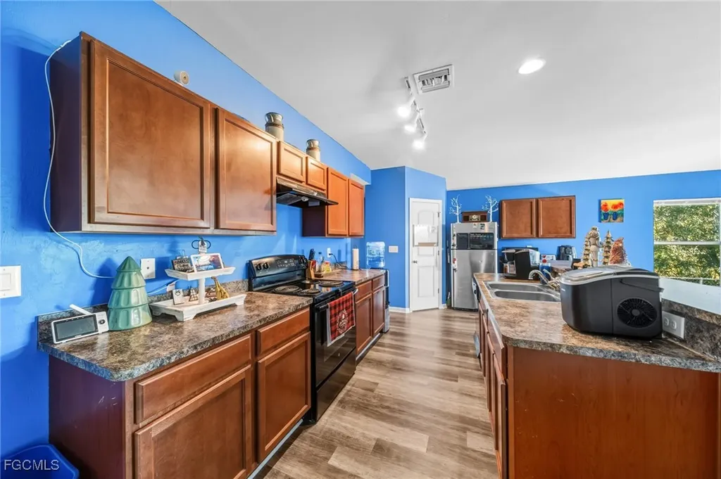 2609 25th Street W Lehigh Acres FL 33971