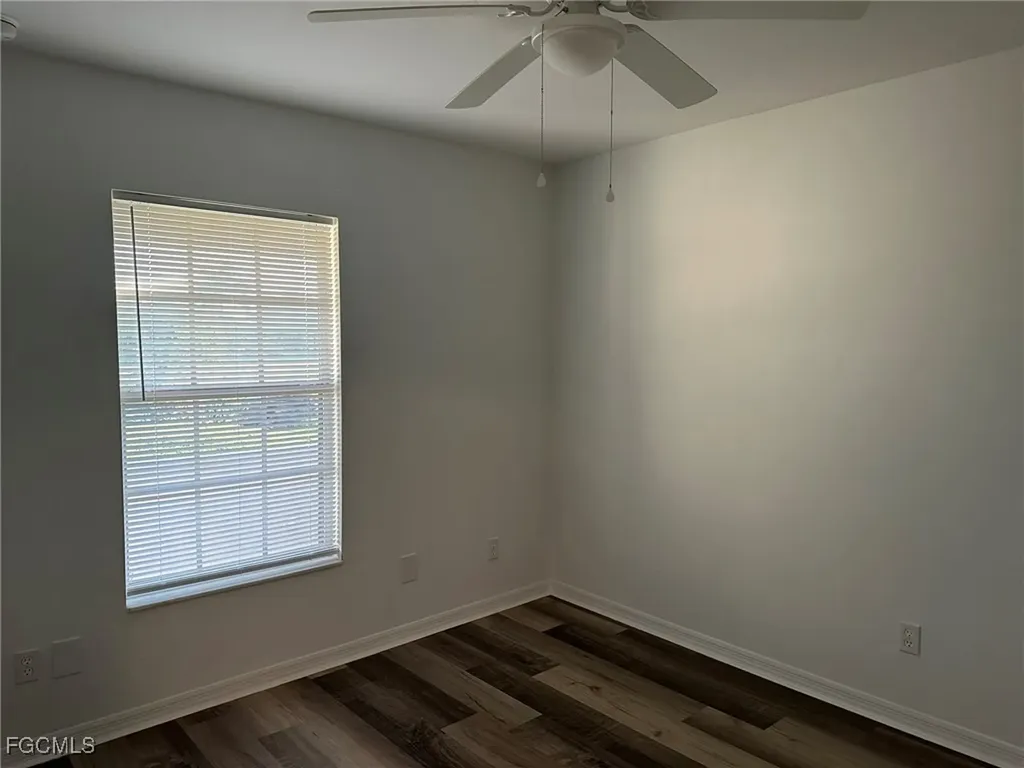 2207 NE 15th Lane Cape Coral FL 33909