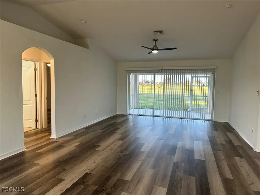 2207 NE 15th Lane Cape Coral FL 33909